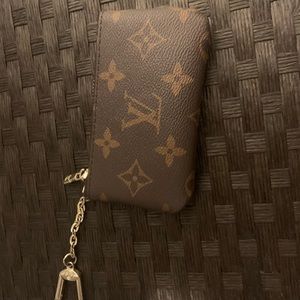 Key pouch, good condition